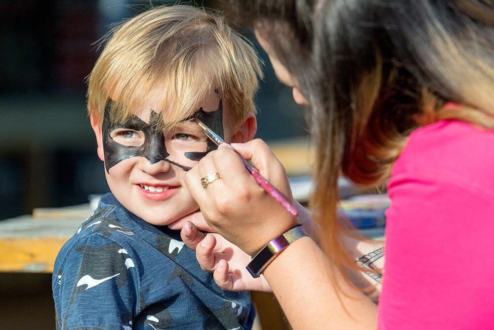 Entertainment Holidays Toddler Children Devon 6 Entertainment Holidays Toddler Children Devon