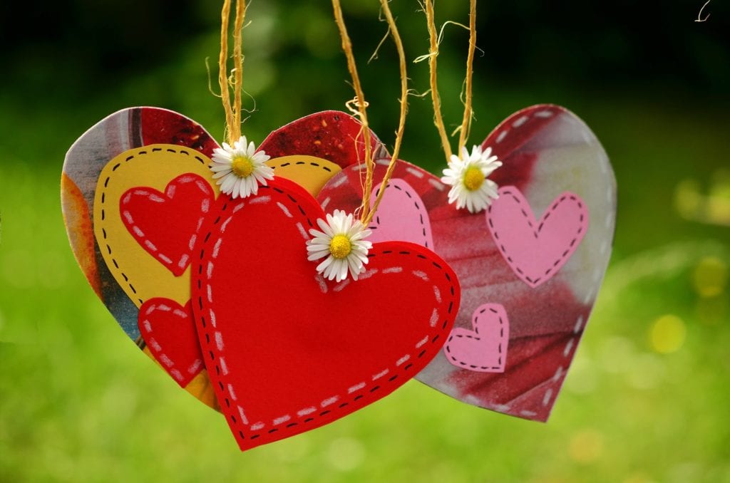 heart cord suspended love 160836
