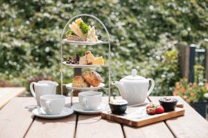 afternoon-tea Cofton Holiday's Afternoon Tea